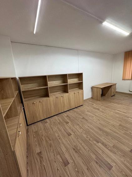 Spațiu comercial, de 21 mp, în Central