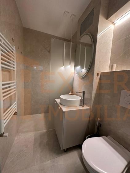 Apartament cu 2 camere decomandat, mobilat în Capitol