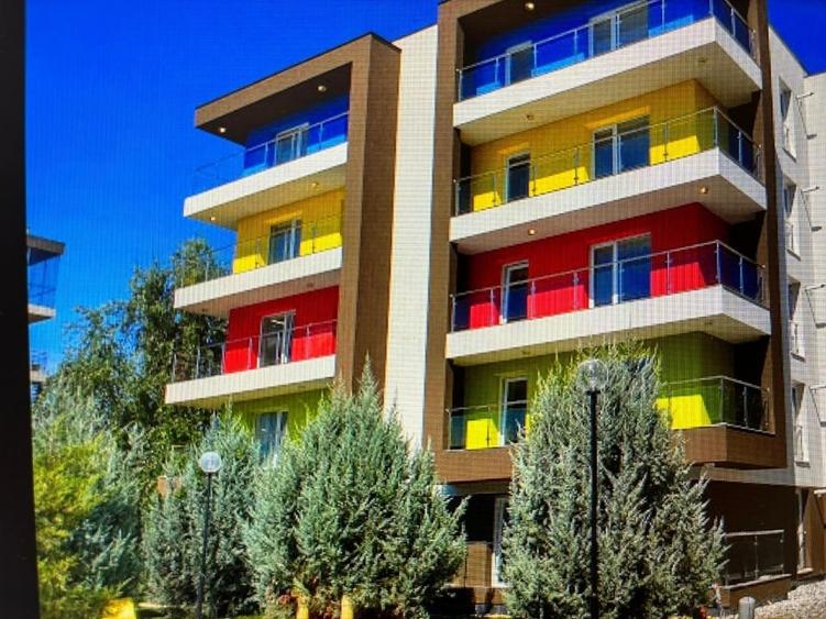 Apartament cu 2 camere semidecomandat, mobilat în Nord