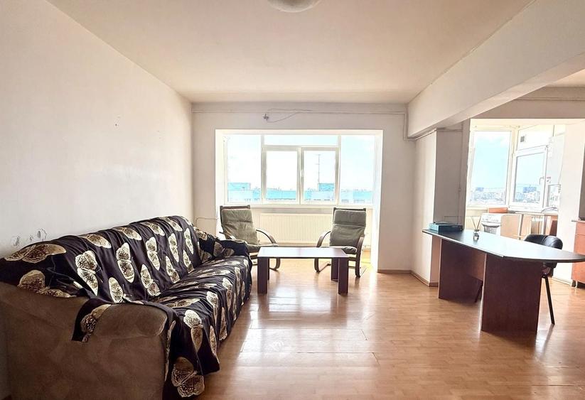 Apartament cu 3 camere decomandat, mobilat în Titulescu