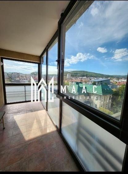 Apartament cu 3 camere decomandat, mobilat în Central
