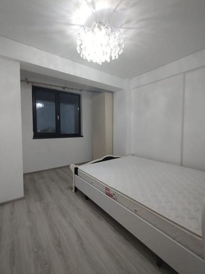 Proprietar - bl. nou, CT, parcare, boxa depoz. - 4