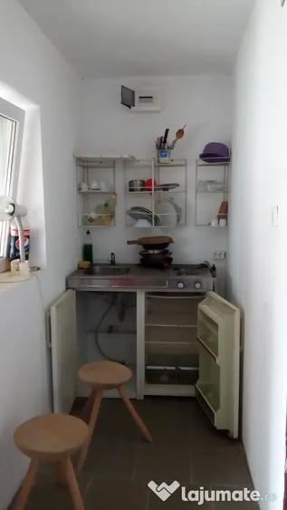 Casă cu 2 camere în Central