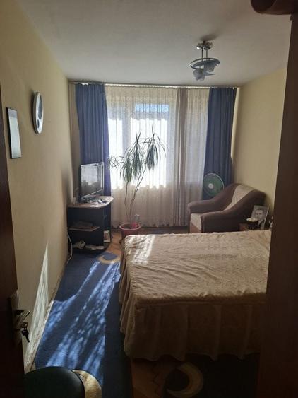 Apartament cu 4 camere nedecomandat în Ultracentral