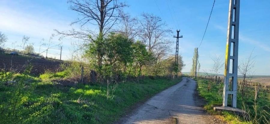 Teren Construcții extravilan de 750 mp, în Aroneanu
