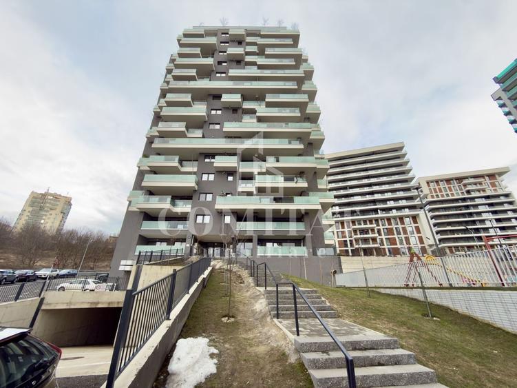 Apartament cu 3 camere semidecomandat în Zorilor