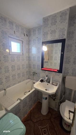 Vand Apartament 2 Camere Decomandat, 49 m2, Moinesti - 11
