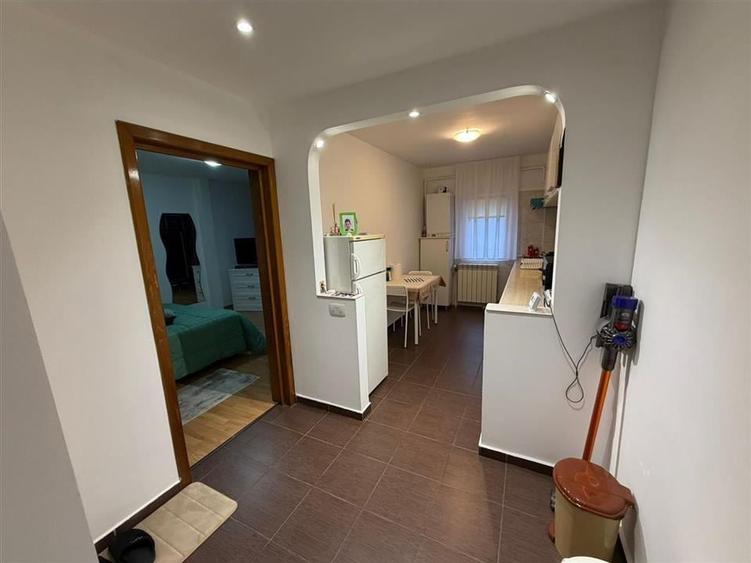 Garsoniera confort 1 , parter, 40mp, mobilata si utilata , B-dul Bucuresti - 23