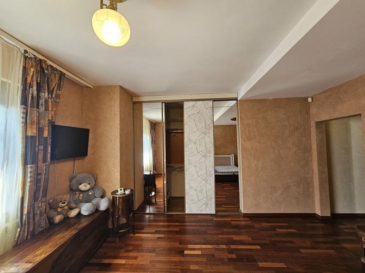 Vilă cu 7 camere în Faleză Nord – acces din 2 străzi/parcare în curte - 6