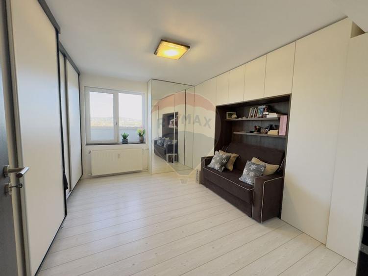 Apartament cu 3 camere + terasa inchisa (camera)  zona Decebal/Dacia - 4