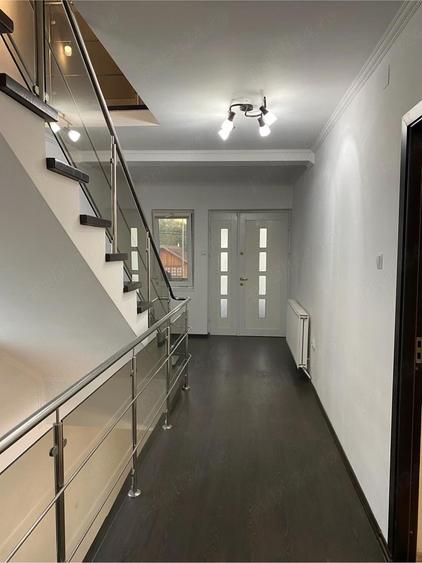 Casa de Vanzare 209 000 neg - 1