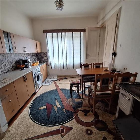 Bocsa Montana, Casa mare la strada principala - 19