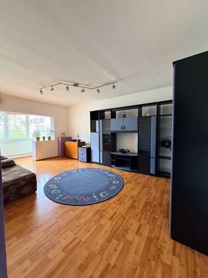 Apartament cu 4 camere, decomandat, de inchiriat in Zona Soarelui - 5