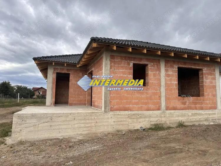 Casa Noua pe un nivel I la rosu I 4 camere I 380 mp Teren I UTILITATI I - 5