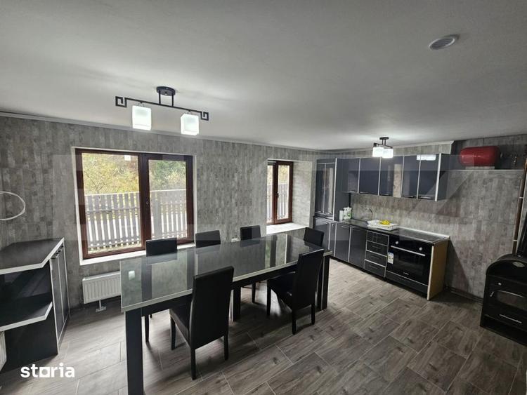 Casă cu 6 camere cu Teren 1565 Mp în Vadu Moților