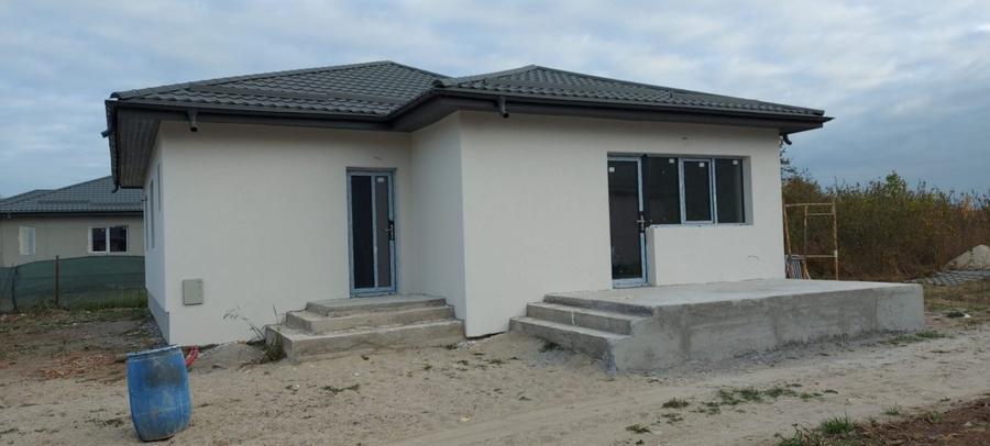 Casa pe parter de vanzare - 2