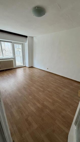 Vitan Mall, decomandata, nemobilata - 1