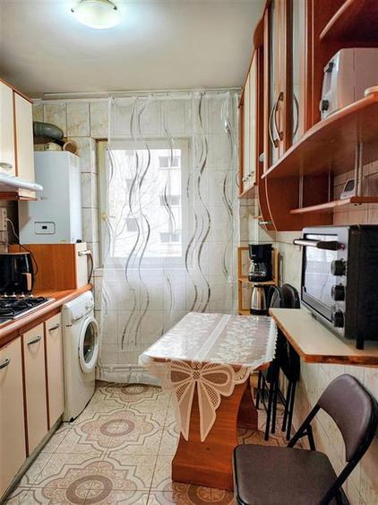 Apartament cu 2 camere decomandat, mobilat în Alexandru cel Bun