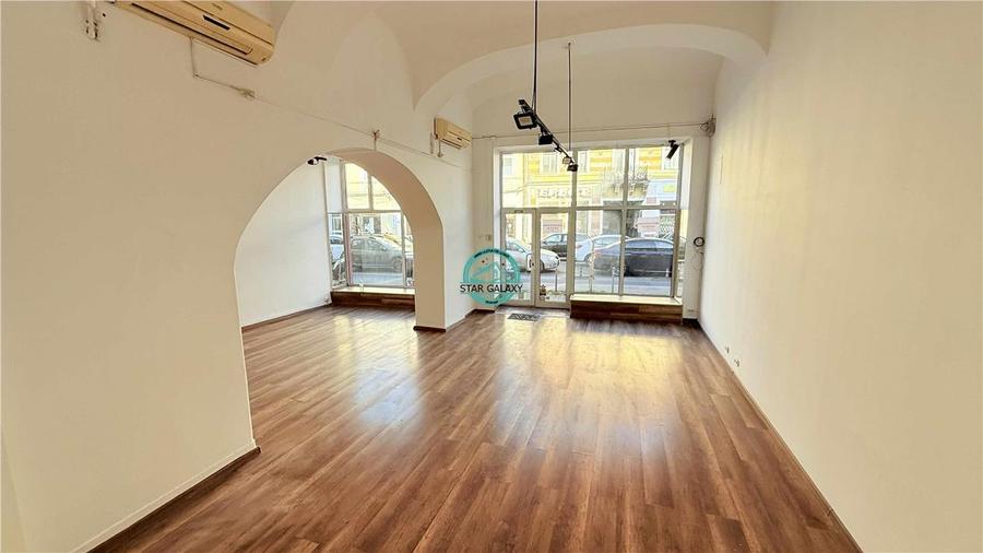 Inchiriez spatiu comercial cu vitrina stradala pe Strada Calarasilor - 2