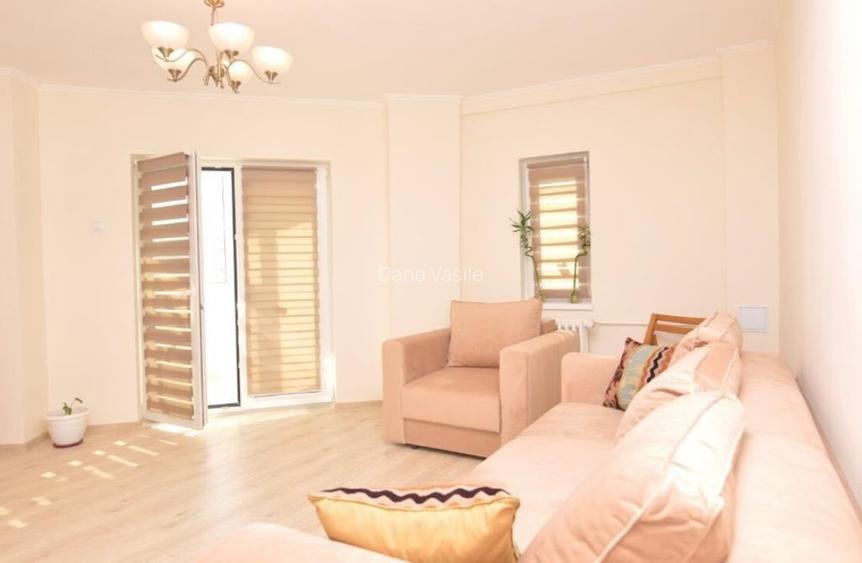 Garsonieră 42 mp, renovată premium, Decebal, vedere stradală