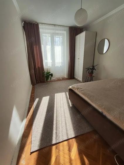 Garsonieră decomandată în Lipovei