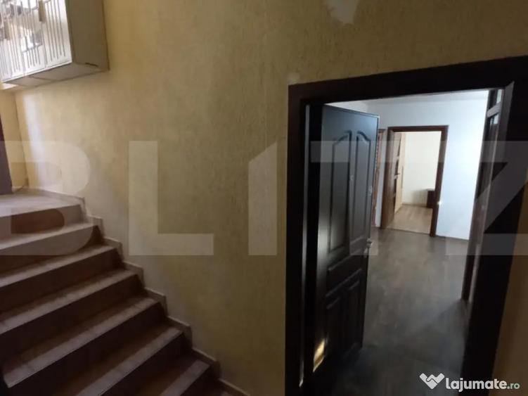 Apartament mobilat, 3 camere, 63 mp, curte 49 mp, parcare, c - 5