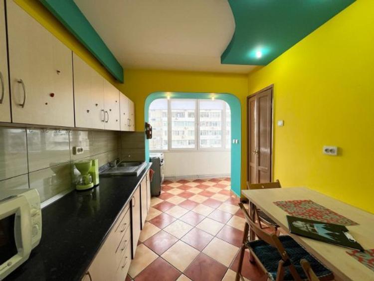 Închiriez un apartament cu 3 camere pe Ferdinad  - 4