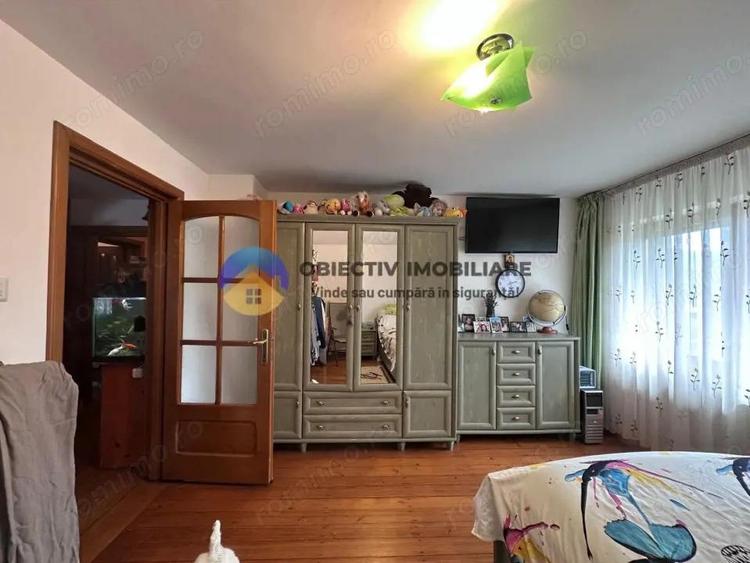 Casa cu priveli?te panoramica spre lac ?i munte Alexandru cel Bun - 7