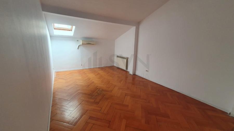 REV2005390 Vila 9 Camere I De Vanzare I Parcul Circului - 10