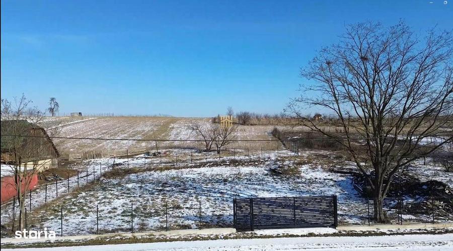 Teren Intravilan 2000 mp Liteni Moara De Vanzare - 1