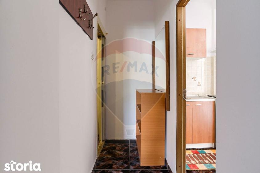 Apartament o camera de inchiriat vis a vis de Consiliul Jude?ean - 12
