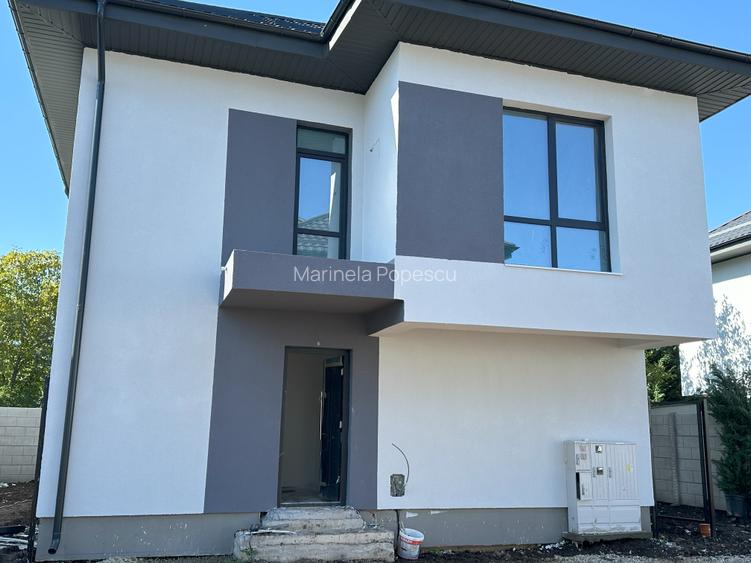 Casă individuală cu mansardă luminoasă, în complex rezidențial privat Casă individuală cu mansardă luminoasă, în complex rezidențial privat
