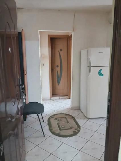 Vand apartament cu 2 camere decomandat Strada Oituz 3 - 3