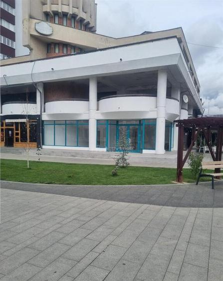 SPATIU COMERCIAL ULTRACENTRAL - Str . LIBERTATII - 8