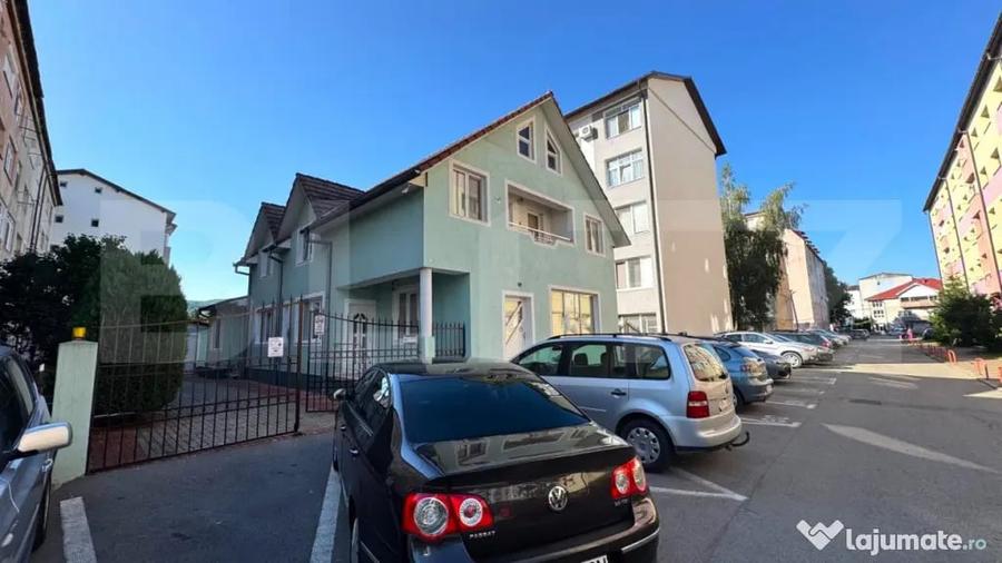 Casă cu 2 camere cu Teren 550 Mp în Central