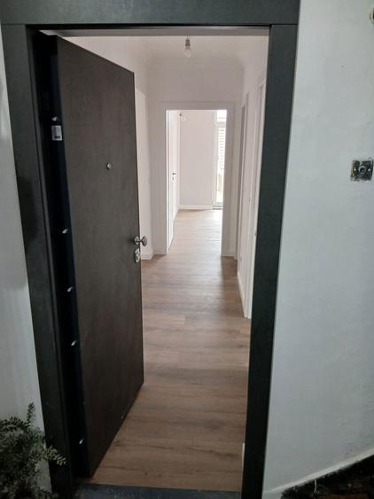 Apartament de vanzare - 3