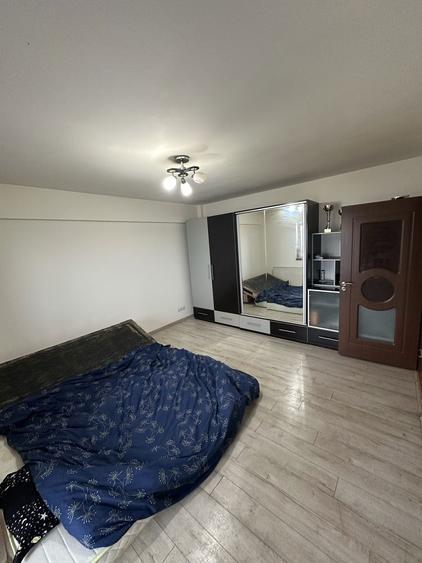 Garsoniera in spate la Rin Grand etaj 11 - 6