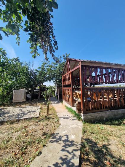 Casa de vanzare - Dobreni - Vidra - teren 2444 mp - intravilan - stradal/central - 3