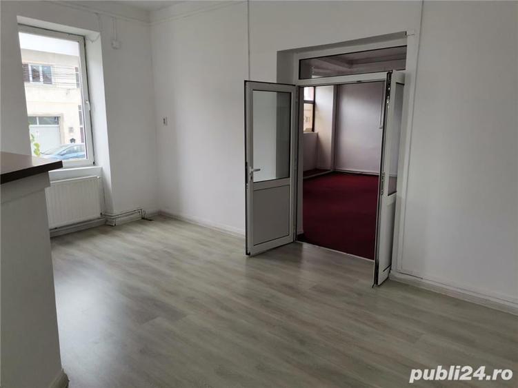 Vanzare Schimb casa in Reghin(spa?iu comercial) schimb cu apartament - 9