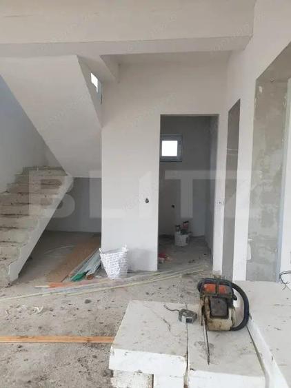 Casa individuala de vanzare in jucul de mijloc P+E - 1