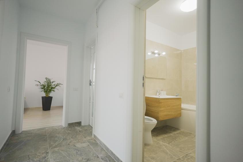 2 CAM DECOMANDAT, 66 mp utili,  CADOU: BOXA DEPOZITARE, zona Fundeni - 7