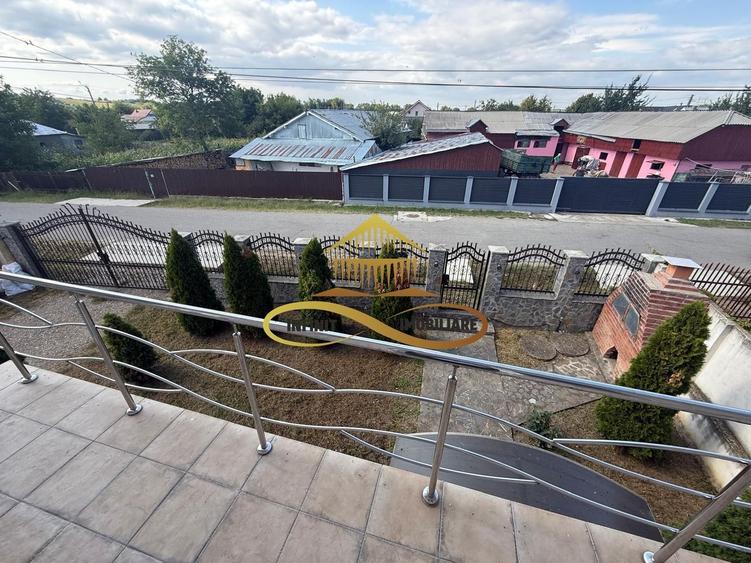 Casa de vanzare in Bacau Saucesti spatioasă cu etaj separat - 22