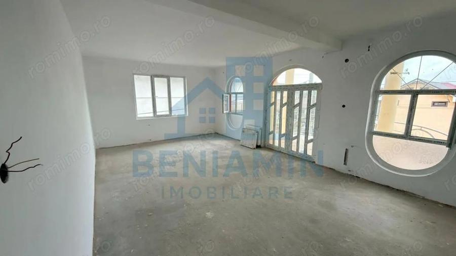 Vila P+2 Alexandru Cel Bun cu doua etaje si curte proprie - 8