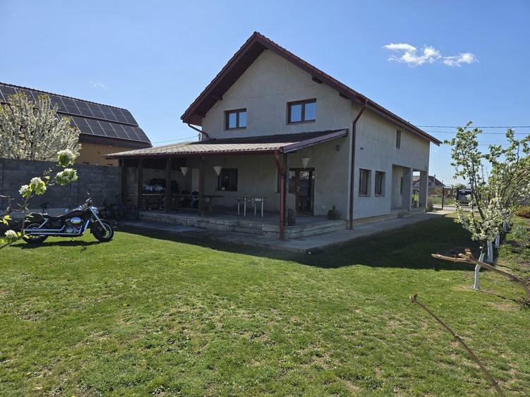 Casa moderna cu etaj in Frumuseni 202 mp, mobilata si utilata - 5