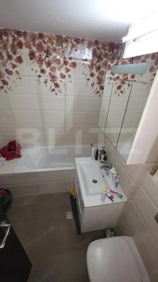 Apartament cu 3 camere, zona Stefan cel Mare; Parter inalt - 2