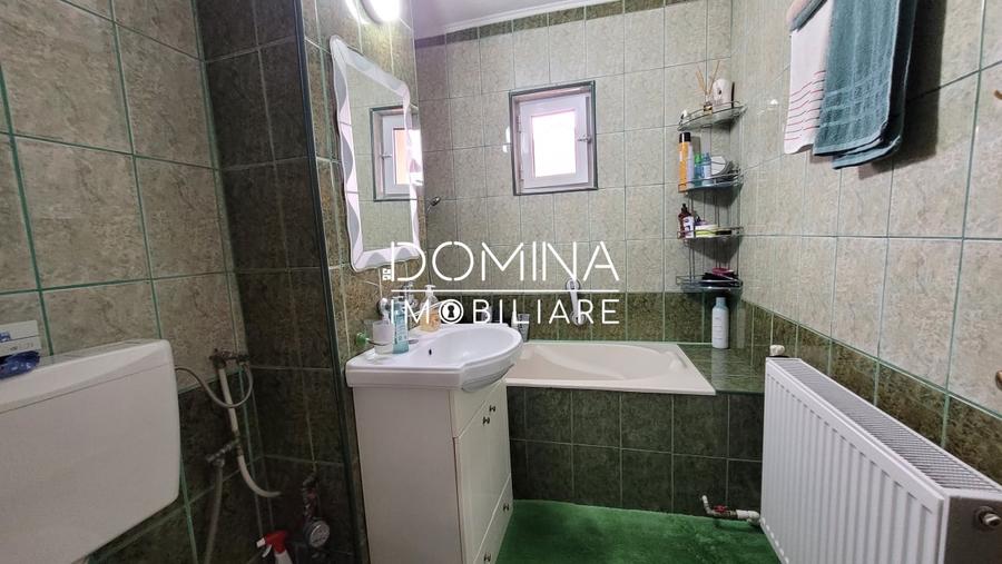 Vanzare apartament 2 camere, situat in zona centrala, strada Cerna - 8