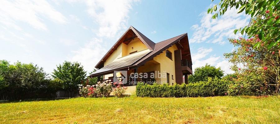 Oază de liniște la 10 minute de Iași | Breazu - casă spațioasă, teren generos - 1