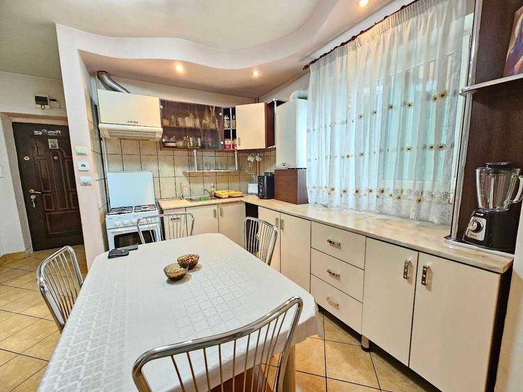 Apartament 3 camere Tudor etaj 2 cu balcon 16 mp zona Fortuna - 5