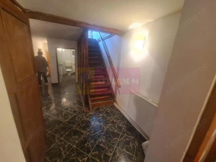 Vila de vanzare cu 5 camere in Busteni - 12