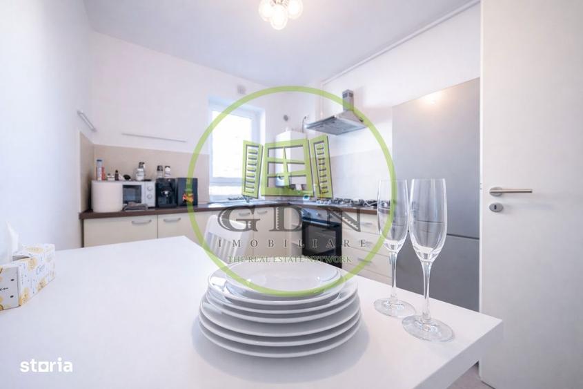Apartament cu 2 camere decomandat, mobilat în Tractorul